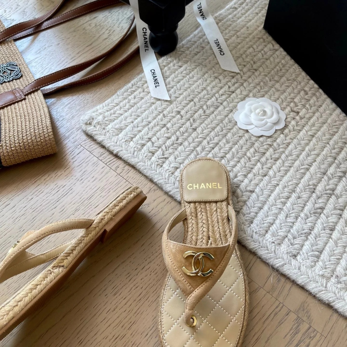 CHANEL 25 FLIP FLOP SANDALS BEIGE SUEDE CALFSKIN ESPADRILLE