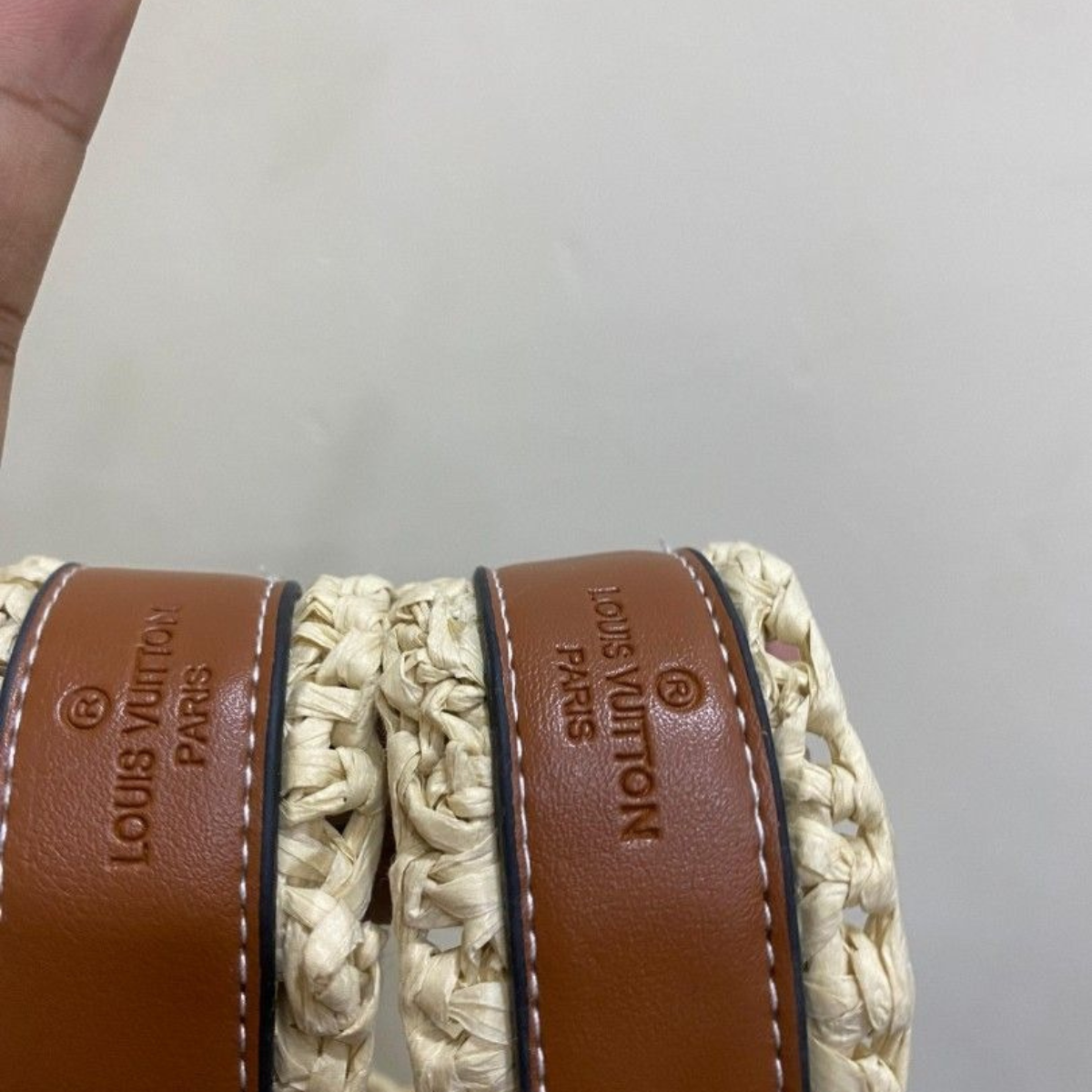 LOUIS VUITTON BY THE POOL RAFFIA ONTHEGO MM M24723