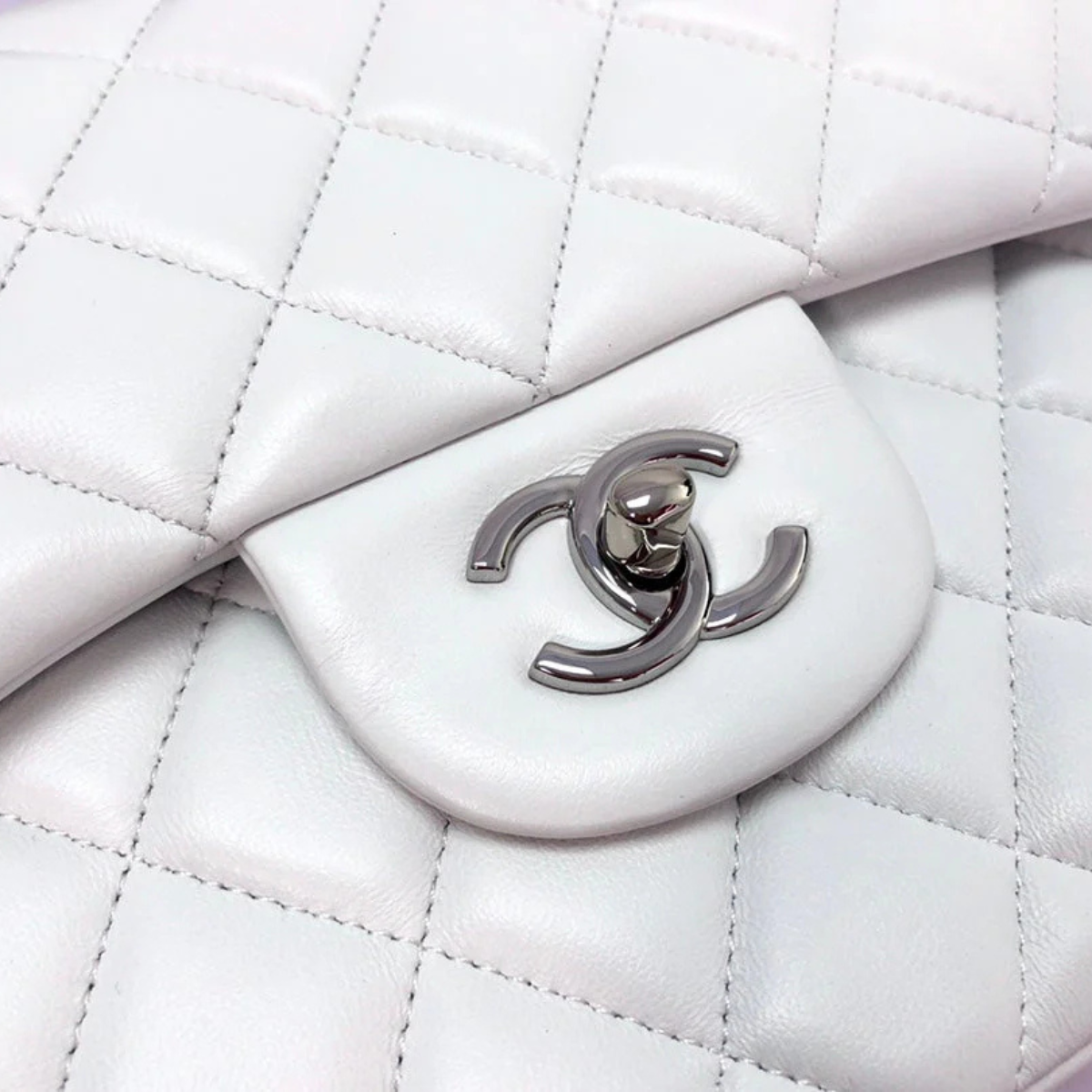 CHANEL CLASSIC SINGLE FLAP BAG OFF WHITE