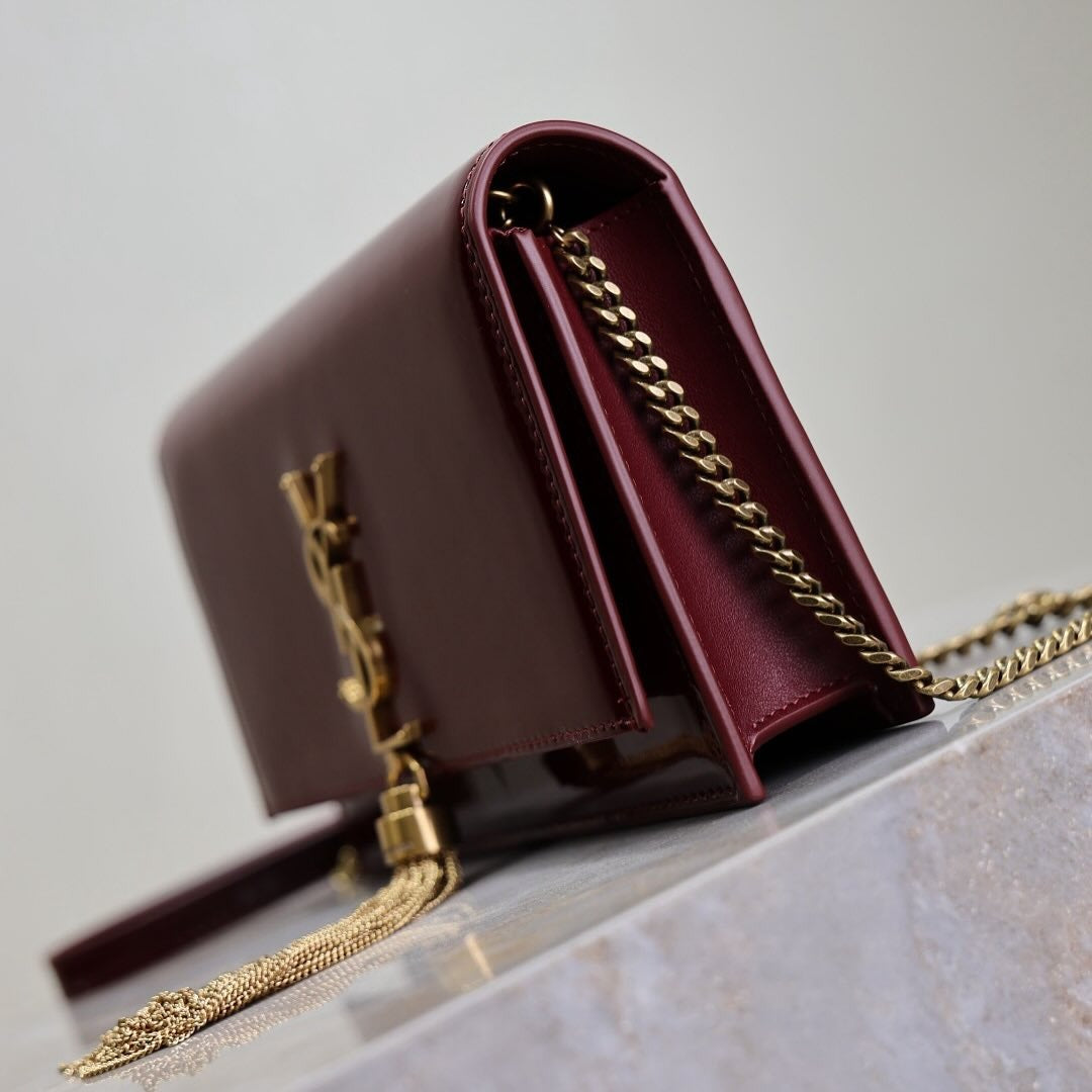 YVES SAINT LAURENT KATE SMALL IN PATENT LEATHER